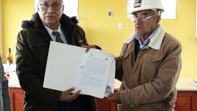 Firma convenio con la COOPERATIVA MINERA ARTESANAL SANTA ANA