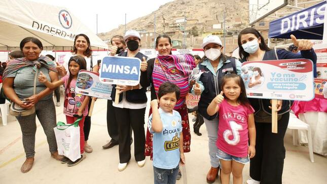 San Juan de Lurigancho 1600 familias fueron atendidas en campaña integral de salud 