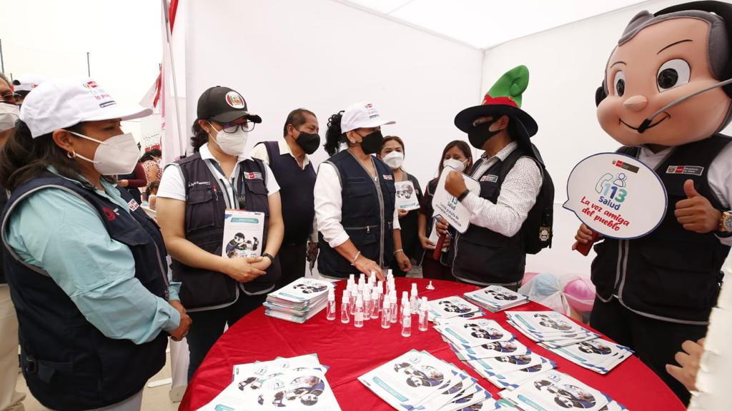 San Juan de Lurigancho 1600 familias fueron atendidas en campaña integral de salud 