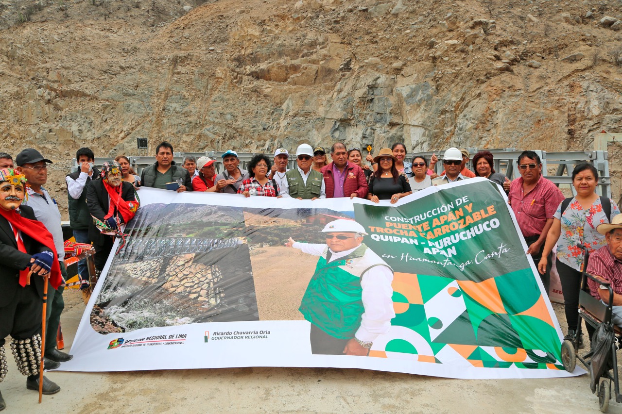 Ricardo Chavarría inaugura puente modular y carretera en el sector de Apán distrito de Huamantanga – Canta
