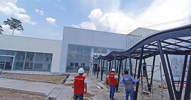 Contraloría advierte deficiencias en construcción de Centro de Salud de Yuyapichis