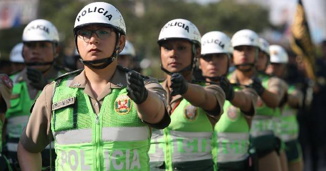 Contraloría detectó que adjudicaron compra de cascos de seguridad para policías a postor que incumplía condiciones