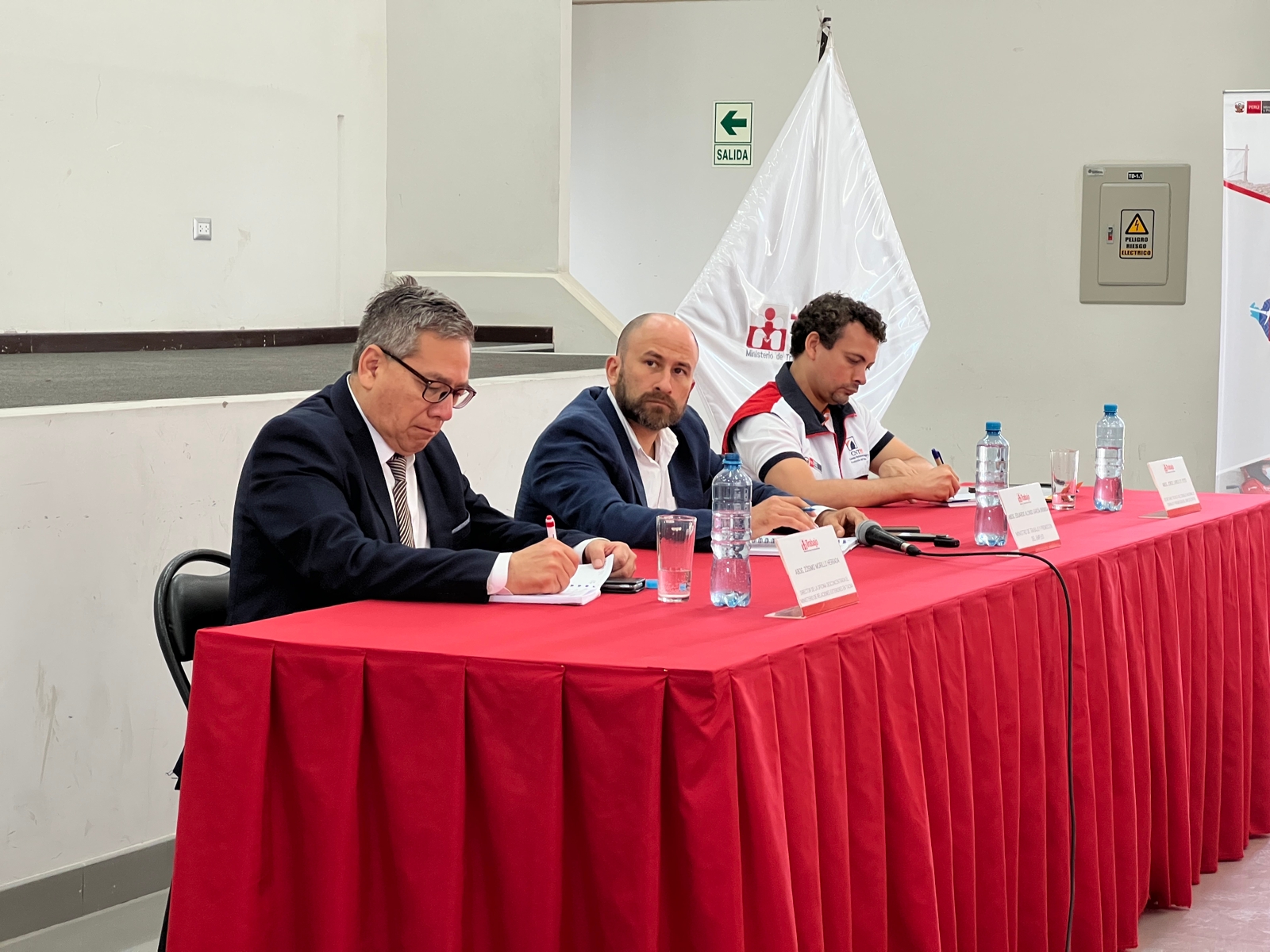 Ministro García visita Tacna