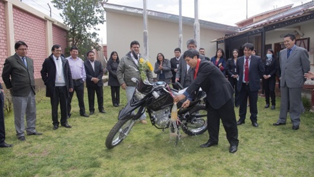 Nota de Prensa: Donan moto lineal a la Corte de Junín