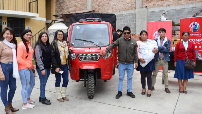 MPC entrega equipos de cómputo y motocarga a Asociación “Única Lucero Brillante” una de las organizaciones ganadoras del Procompite 2022