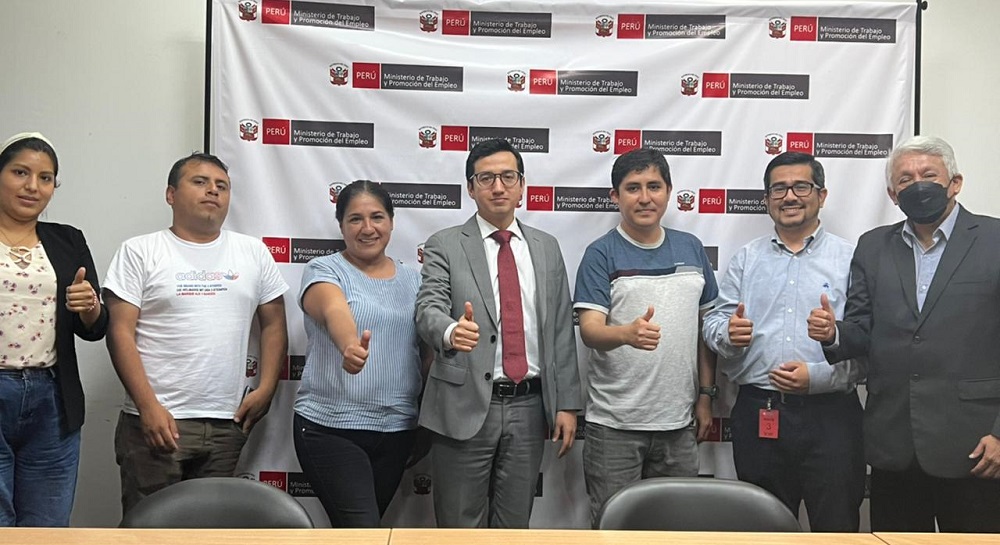 Trabajadores de Ópticas GMO Perú S. A. C. suspenden huelga