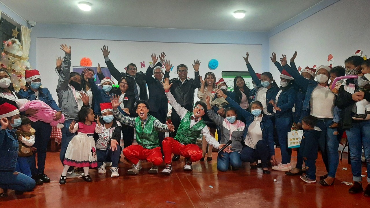 Electrocentro Llevó Alegría por Navidad a Hogar de Madres Adolescentes
