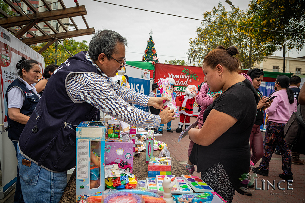 Lince: impulsan campaña "vive una navidad saludable y segura"