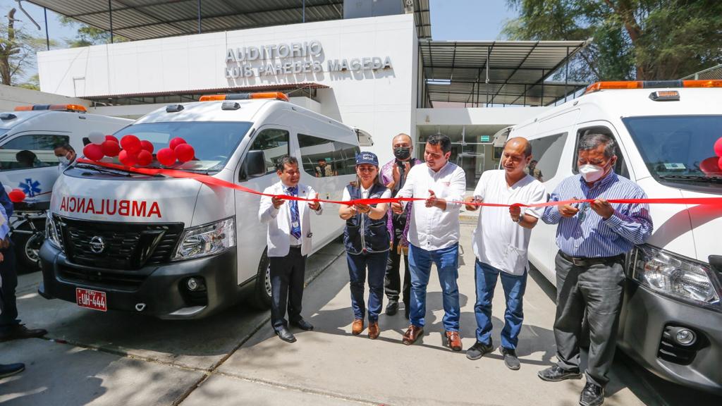 Minsa entregó 4 ambulancias a Piura y trabaja en la ampliación de los servicios de salud-
