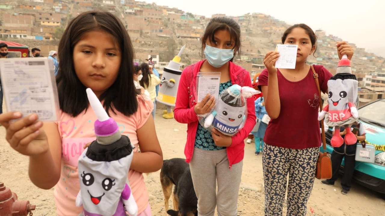 Vacunación continuará hoy 24 de diciembre hasta las 4 p. m. y mañana de 2 p. m. a 6 p. m. en el ámbito nacional 