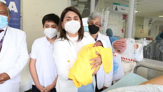 Titular del Minsa anunció la creación de la Red Nacional Materno Perinatal en todo el país