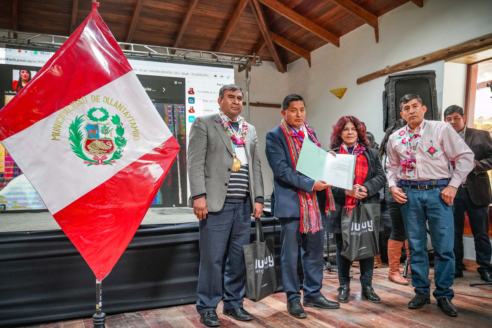 Alcalde de Urubamba felicita al distrito de Ollantaytambo por el reconocimiento como "Primer pueblo de encanto del Perú"