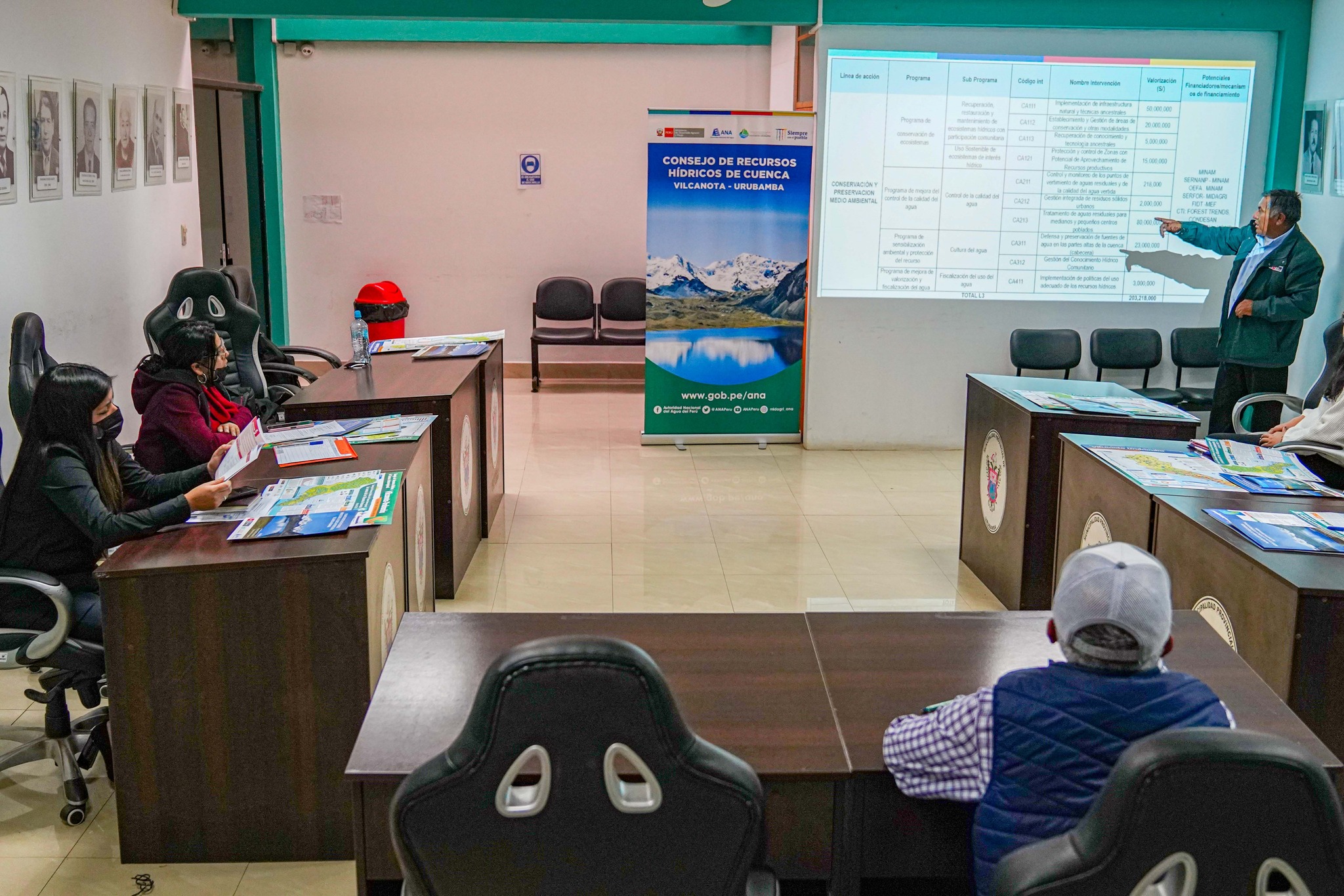 Funcionarios de municipio de Urubamba fueron capacitados sobre plan de gestión de recursos hídricos de cuenca interregional Vilcanota