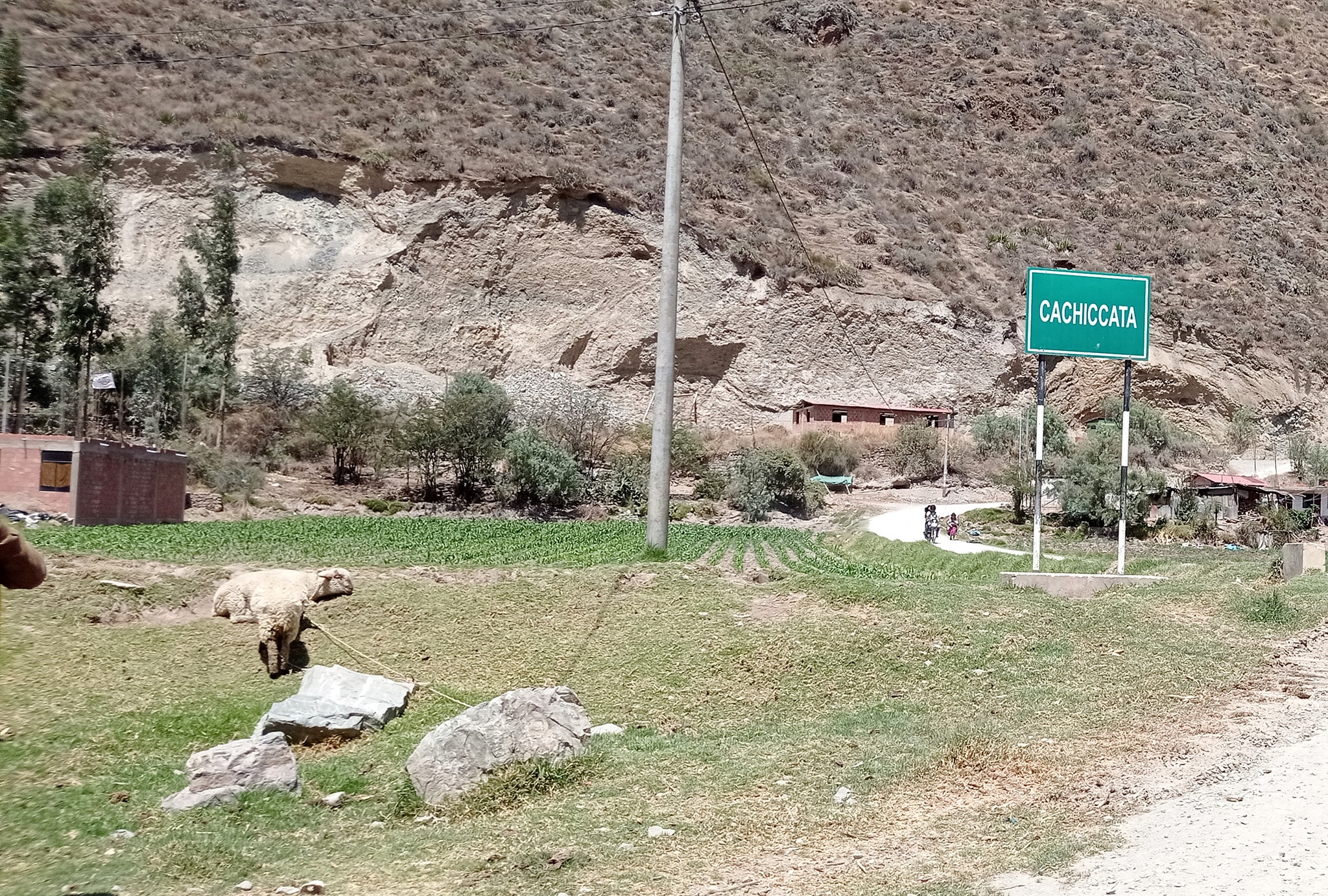 Alcalde de Urubamba, Ollantaytambo y Plan MERISS se reúnen para viabilizar proyecto de riego en comunidad de Cachiccata