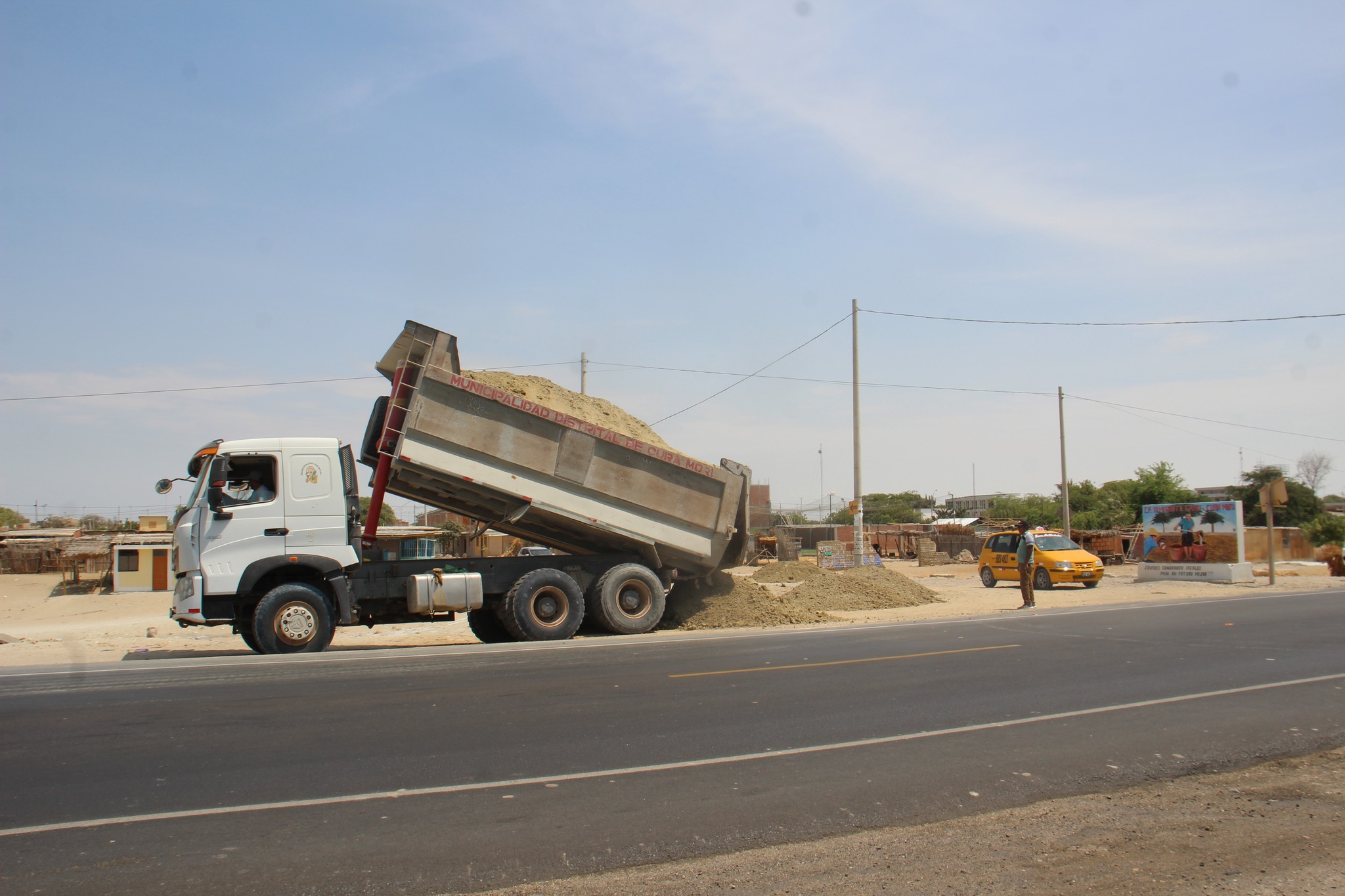 Maquinaria Realiza Trabajos