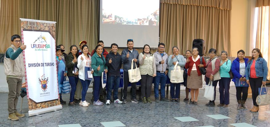 Municipalidad de Urubamba y estrategia de Turismo Comunitario del Mincetur capacit贸 a organizaciones comunales