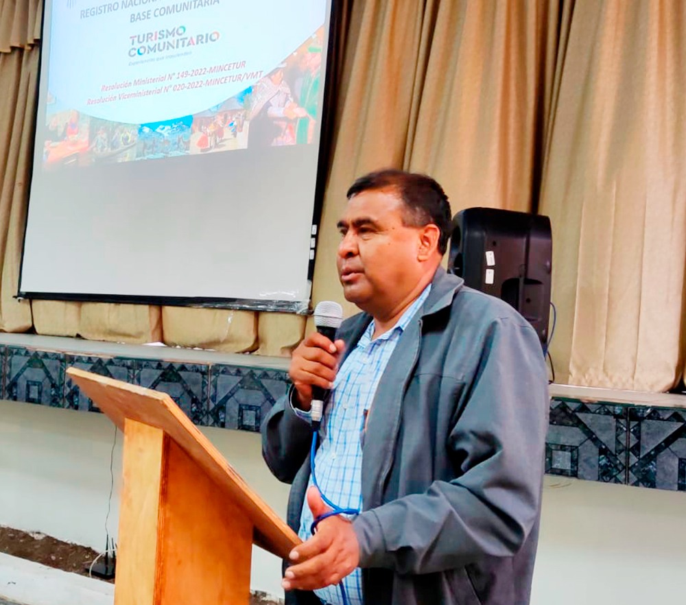 Municipalidad de Urubamba y estrategia de Turismo Comunitario del Mincetur capacit贸 a organizaciones comunales