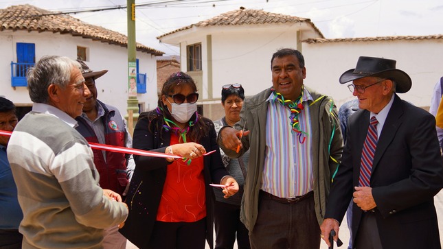 Municipalidad Provincial de Urubamba concluye, inaugura y entrega obra de transitabilidad de la calle Santa Clara 