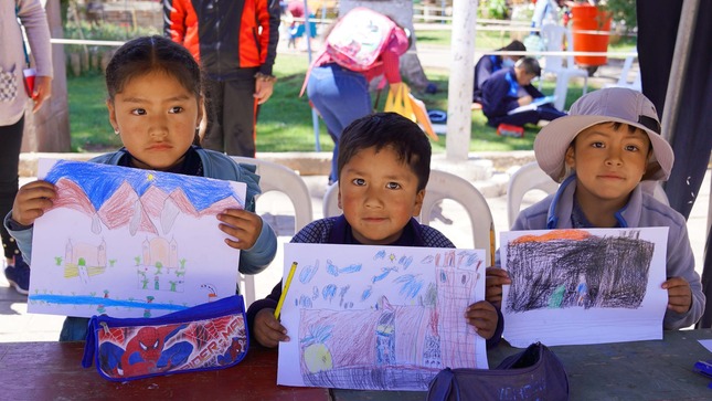 Más de un centenar de escolares participan de concurso de dibujo y pintura organizado por la Municipalidad Provincial de Urubamba 