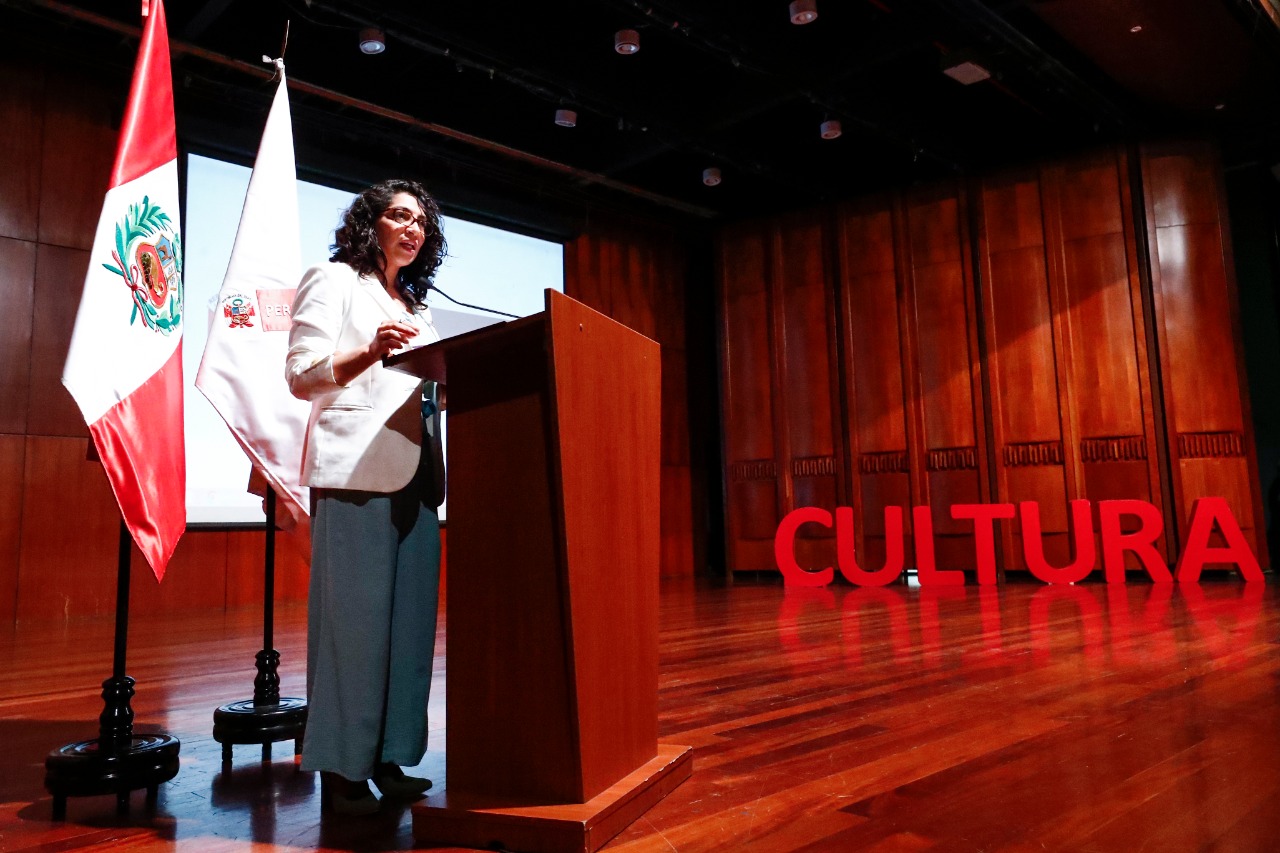 Ministra Leslie Urteaga: “La cultura sirve como vehículo para la paz y la democracia”