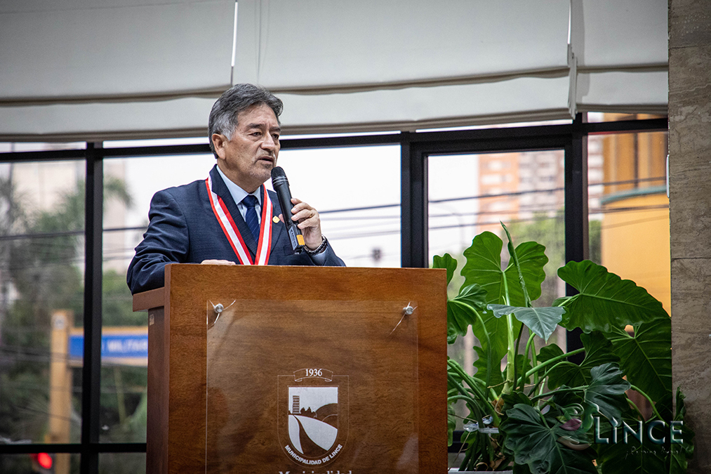 Primera autoridad de Lince tomó juramento a delegados vecinales comunales