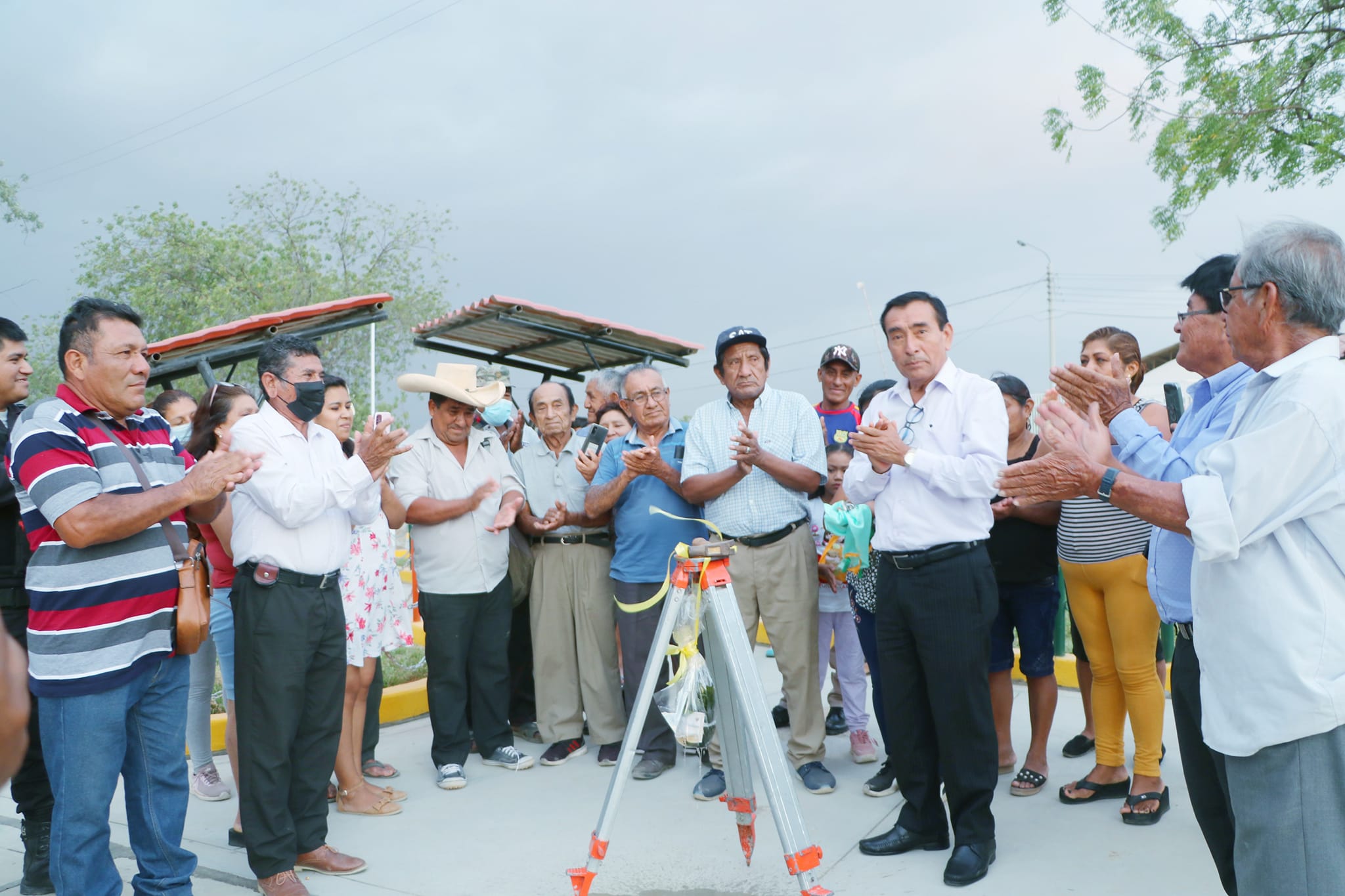 Foto inauguración plaza batanes