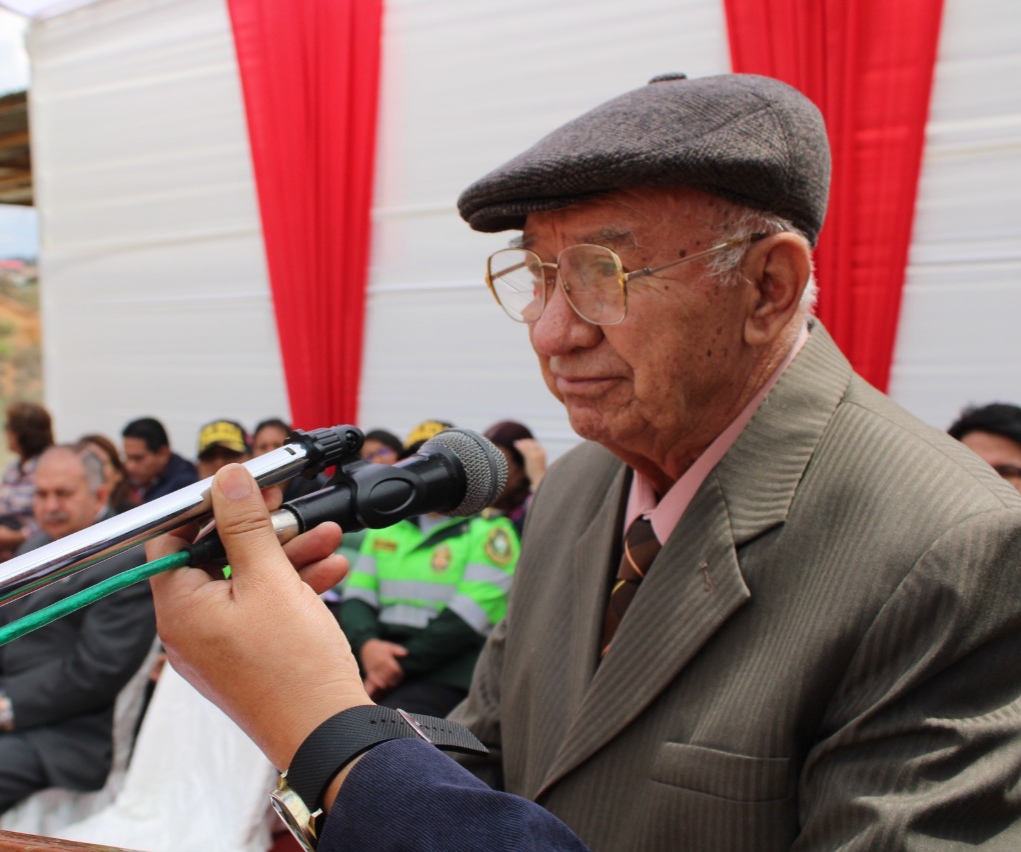Ex alcaldes estuvieron como invitados especiales en colocación de la primera piedra del nuevo mercado de Chachapoyas
