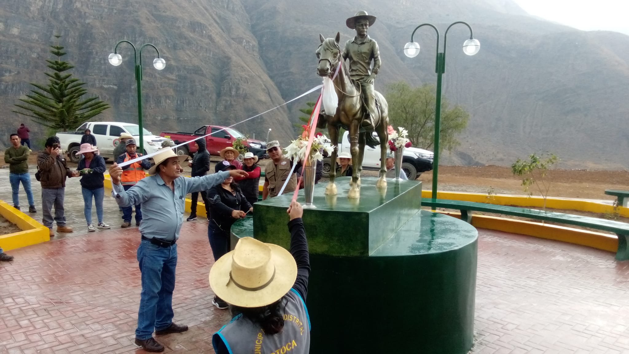 inauguración de la plaza 