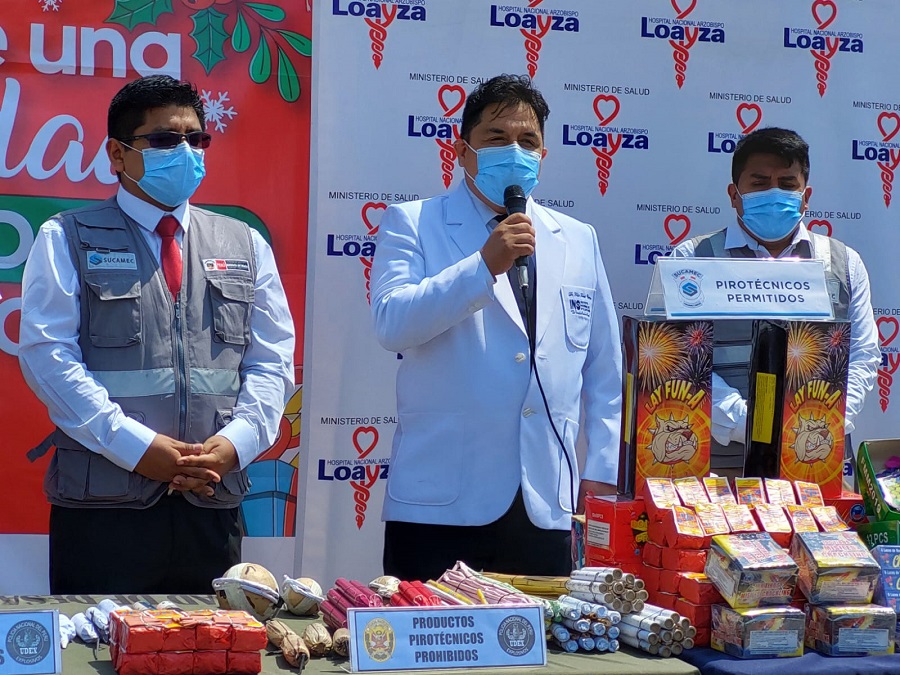 El Director General del INO, M.O. Félix Torres Cotrina, haciendo uso de la palabra en la ceremonia de lanzamiento de la campaña-