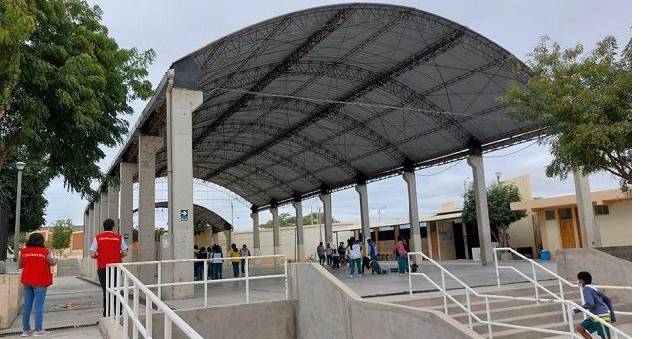 Visita de auditores del OCI de la Municipalidad de Piura a obra del colegio Los Algarrobos