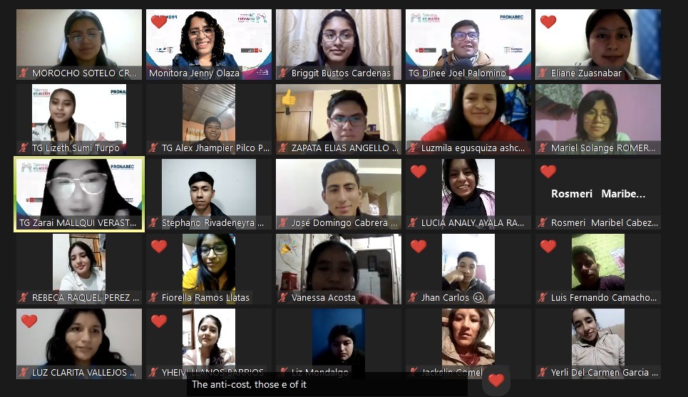 Una de las reuniones del programa de mentoría Talentos en Acción