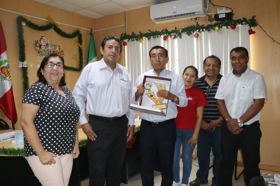 foto reconocimiento camara comercio