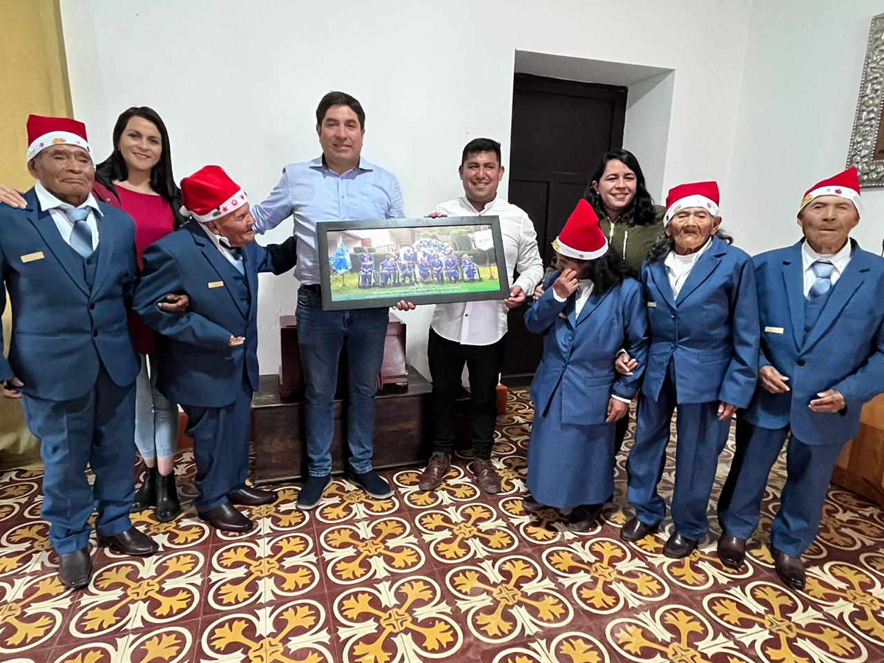 Compartiendo el Espíritu Navideño con las personas más vulnerables