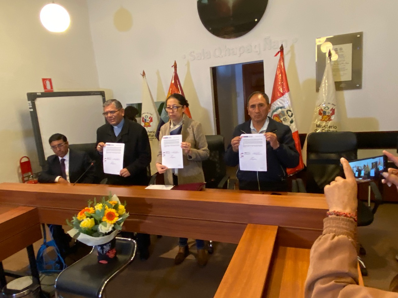 Ministerio de Cultura suscribió convenios para la restauración de templos coloniales de la región Cusco