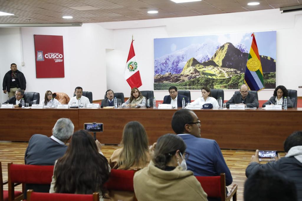 Ministra Leslie Urteaga: “Evaluaremos realizar despachos itinerantes en Cusco”