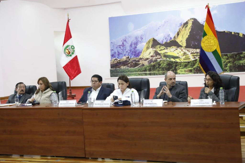 Ministra Leslie Urteaga: “Evaluaremos realizar despachos itinerantes en Cusco”
