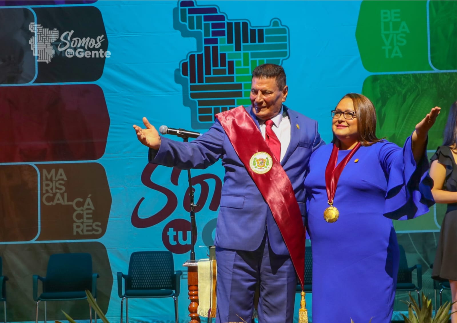 Juramentación del Gobernador Regional Walter Grundel