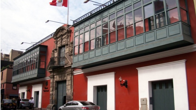 Fachada del TC, Centro de Lima