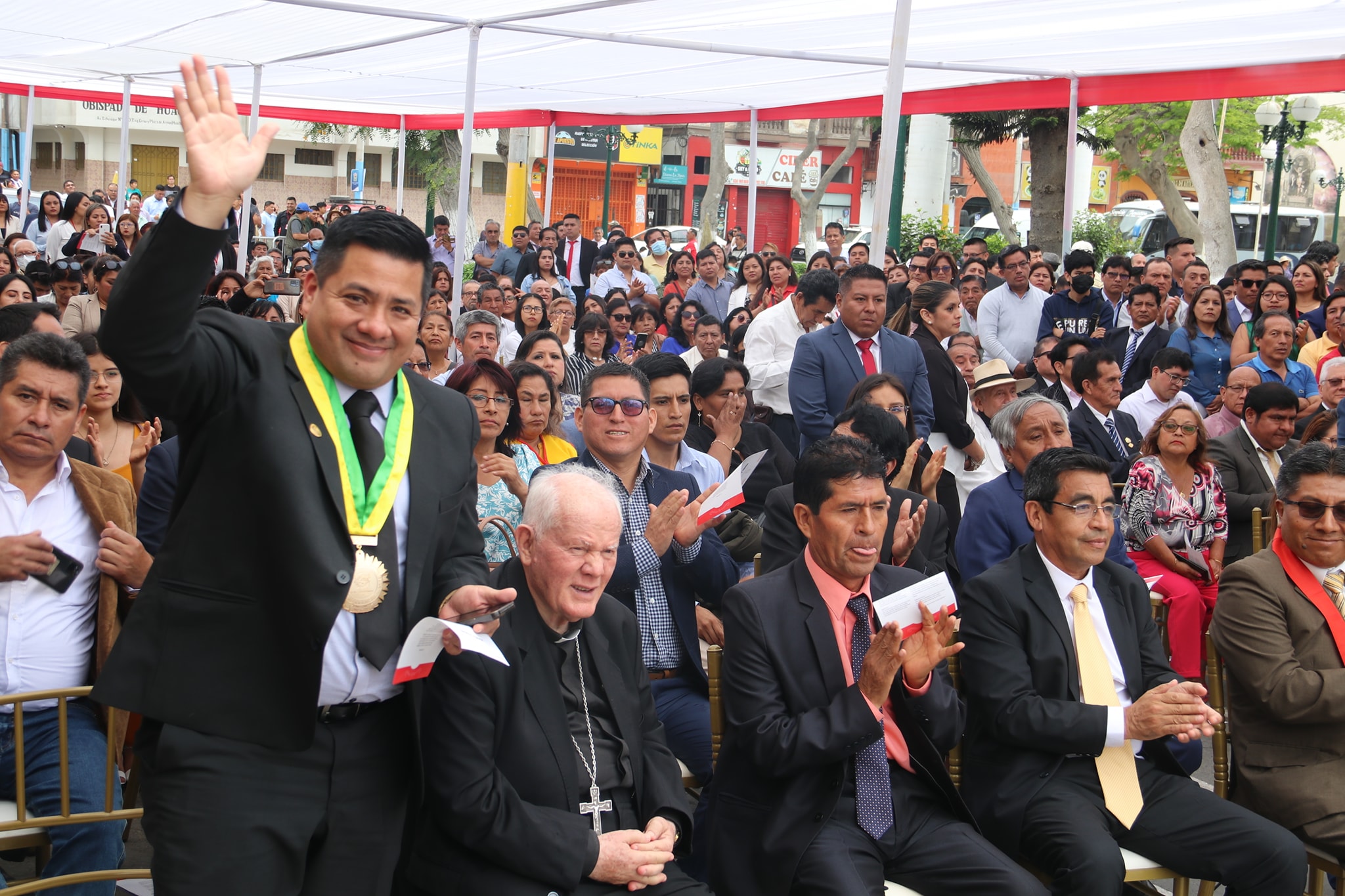 Alcalde Participa en la Juramentación de Consejo Regional – Lima Provincia