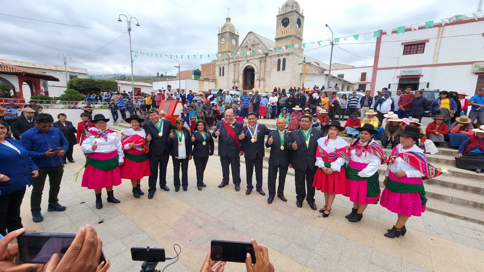 Juramentación de alcalde provincial de Tarata