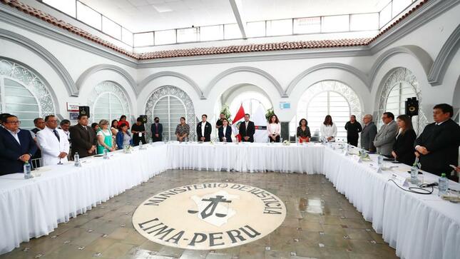 Ministerio de Cultura participa en la instalación de la Comisión Multisectorial para atender a los afectados de movilizaciones de diciembre