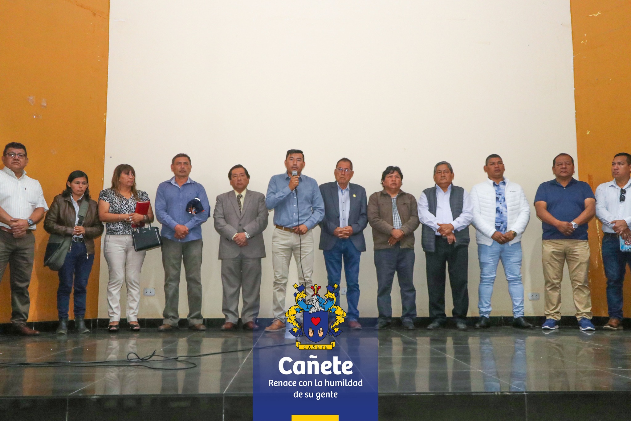 Reunión con trabajadores