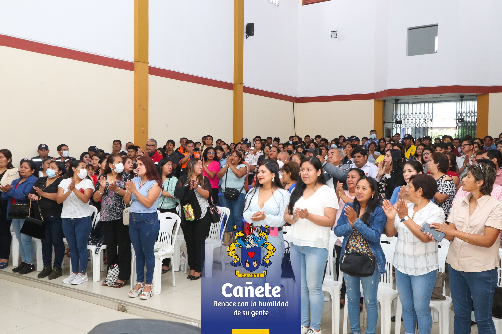 Reunión con trabajadores