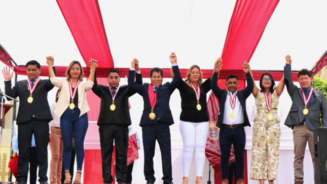 FOTO JURAMENTACIÓN