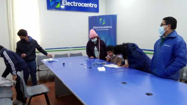 Pasco Presente en Concurso de Dibujo y Pintura Promovido por Electrocentro.