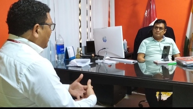 Tumbes-reuniónconalcaldeAguasVerdes.jpg