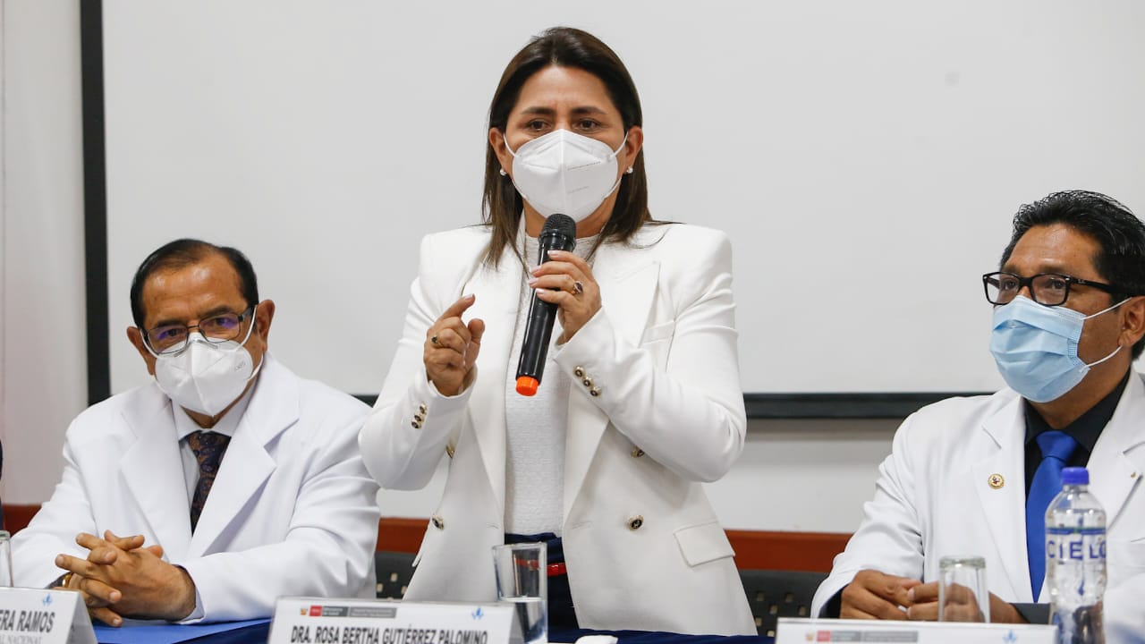 Hospital San Bartolomé cuenta con mamógrafo de última generación para el diagnóstico precoz del cáncer de mama