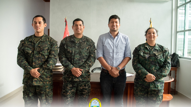 El alcalde provincial, recibió la visita de la Capitán de Corbeta Ángela Núñez del Prado Altamirano