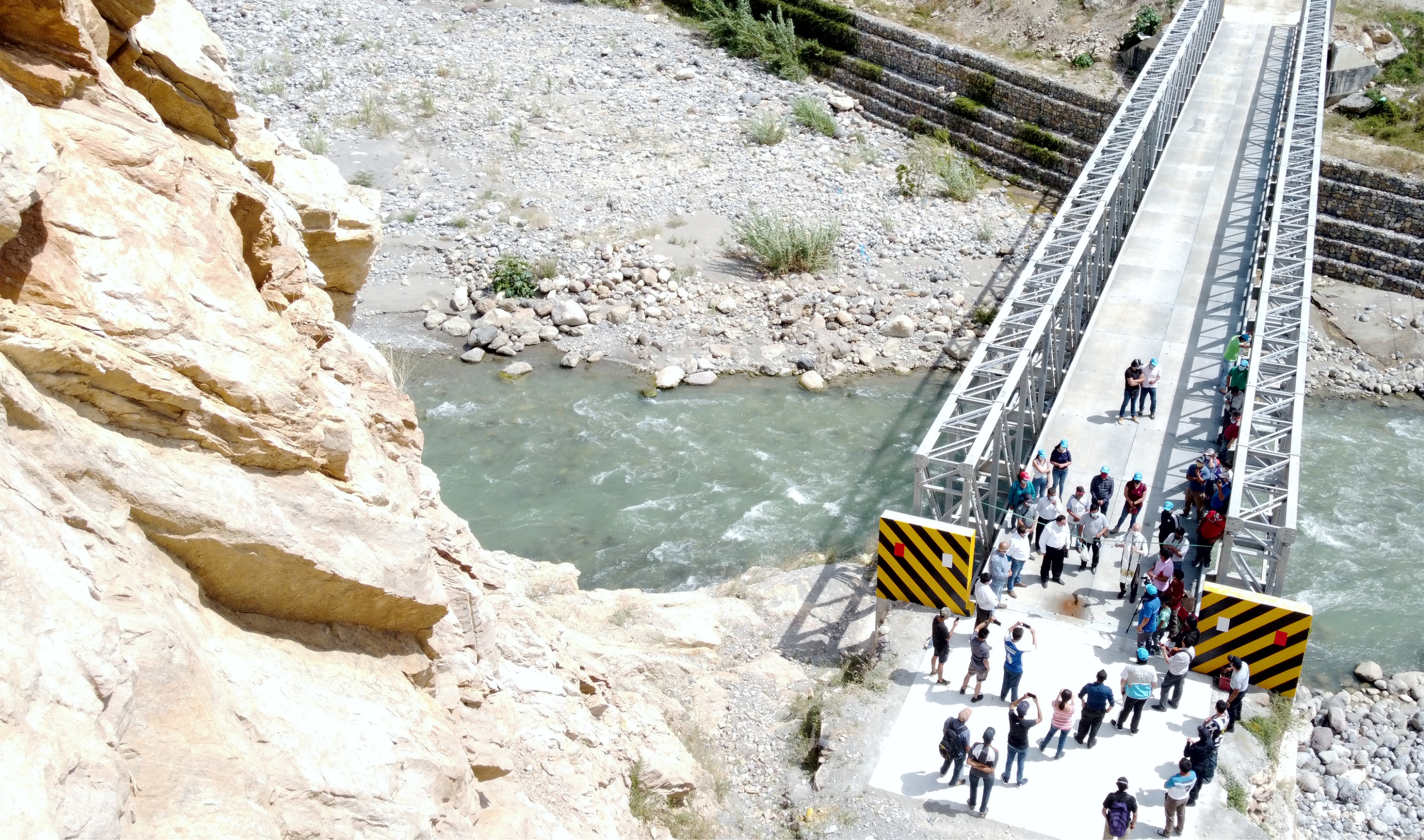 Puente sobre el rio Silaco La Ramada - Chiumbán