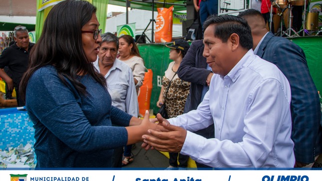 Nuestro alcalde #OlimpioAlegría estuvo presente en el sorteo  de la canasta más grande de Latinoamérica en el mercado Productores de nuestro distrito. 
#santaanitaenbuenasmanos